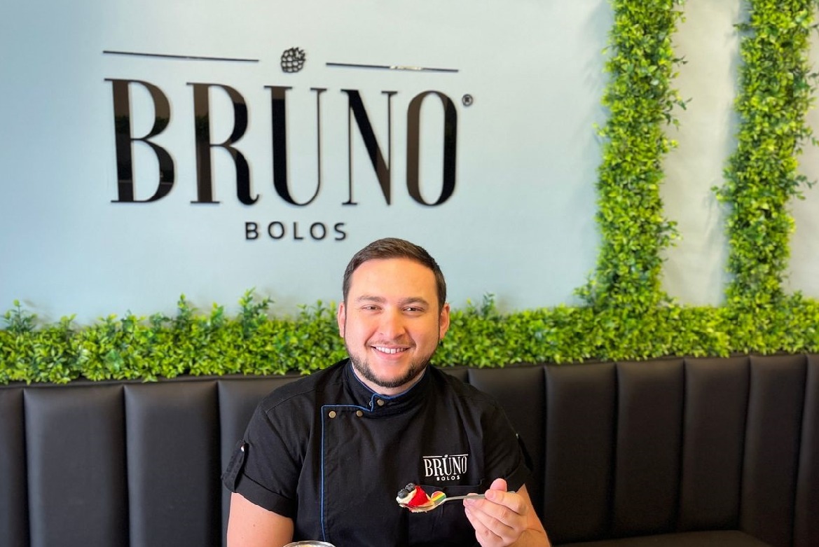 Confeitaria Bruno Bolos Comemora Oito Anos Com Degusta O De Seus Famosos Naked Cakes Reinaldo