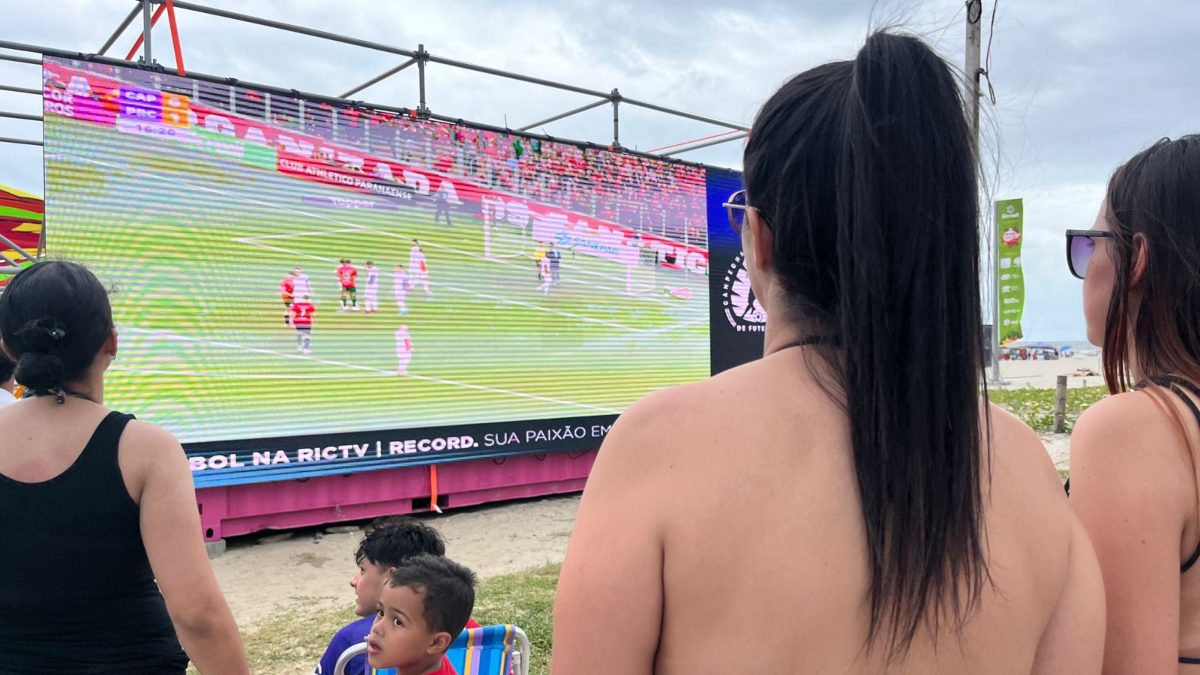 Veranistas viram a vitória do Athletico contra Paraná da Arena Mundo Ric
