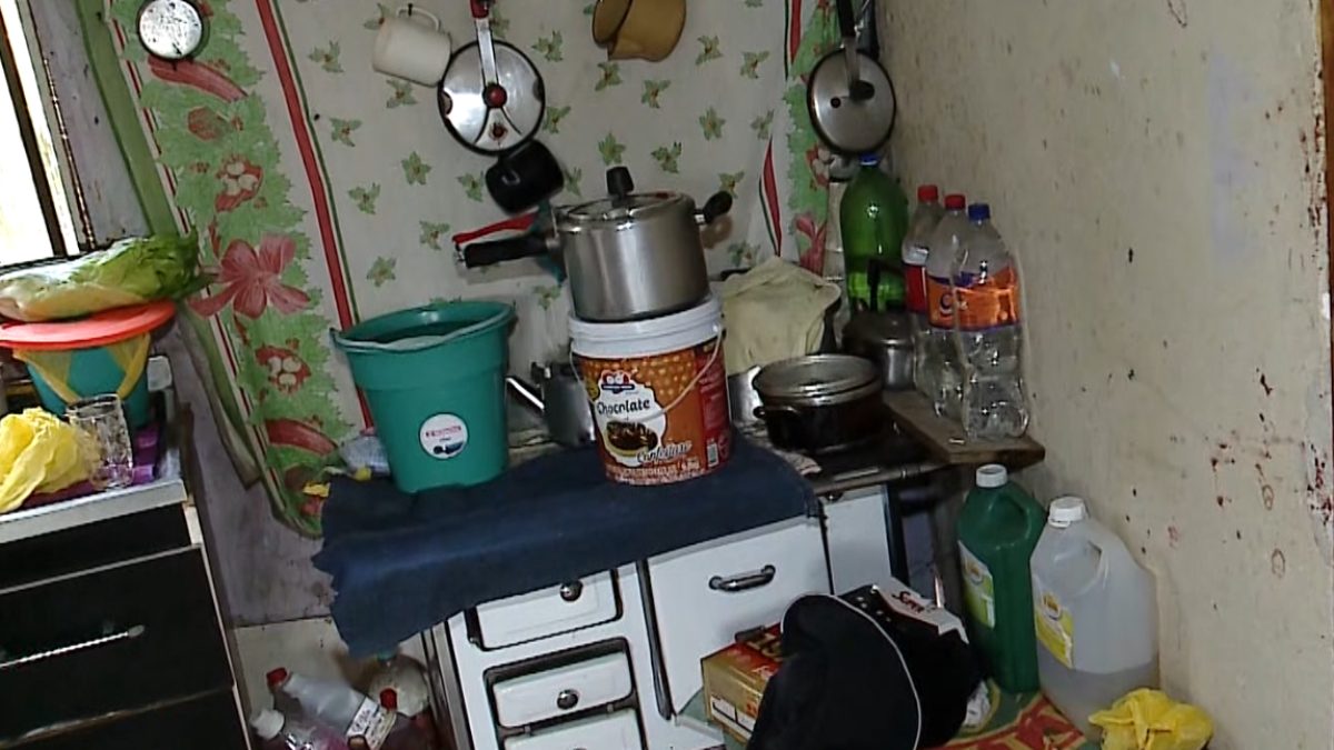 Jovem é baleada na cabeça um dia após o aniversário; marido está preso