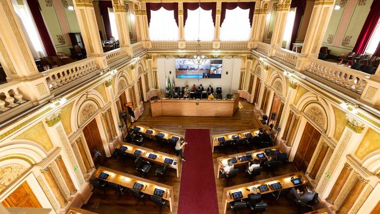 Escolha dos líderes nos legislativos municipais é tema do Jornal da Manhã