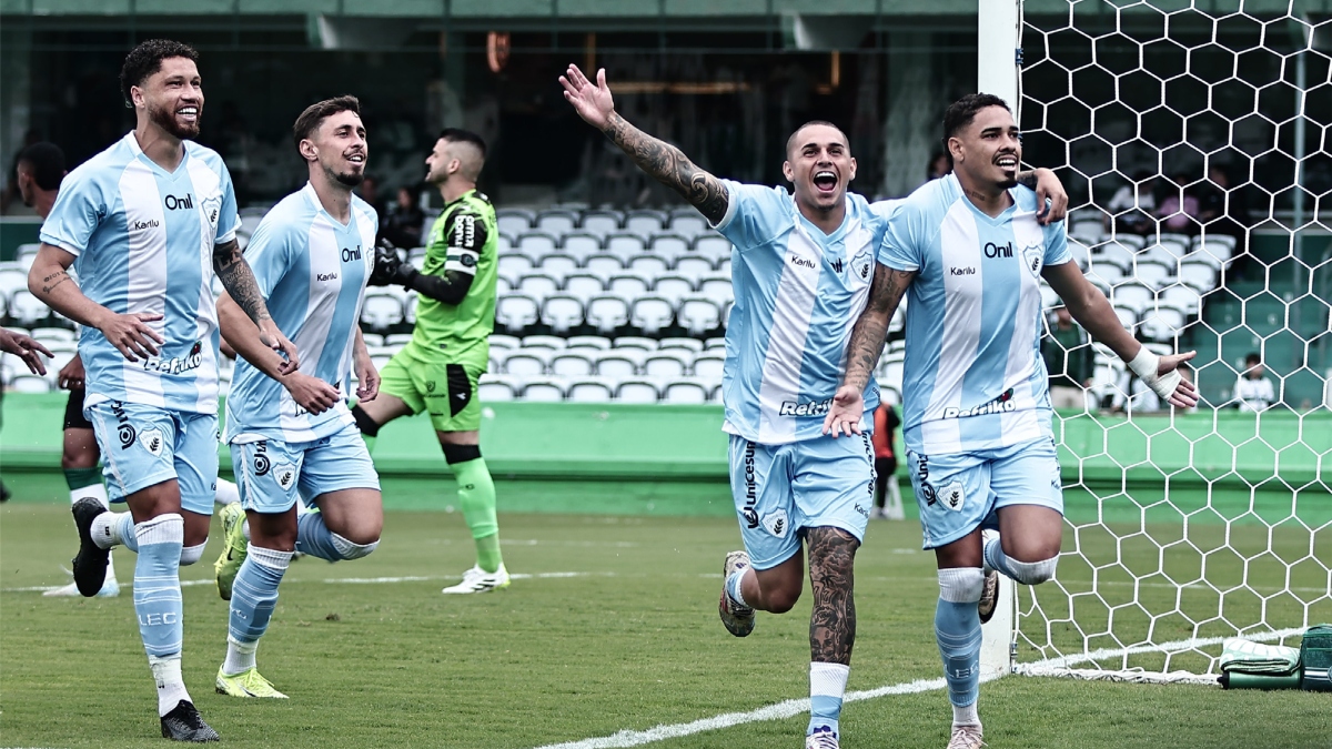 Londrina no jogo válido pela primeira rodada do Campeonato Paranaense