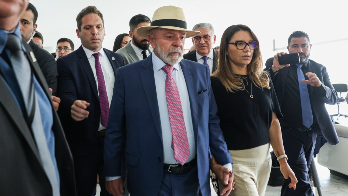 "foi eleito em função das mentiras", diz Lula sobre o ex-presidente Jair Bolsonaro