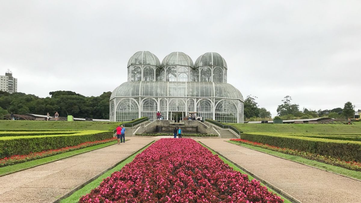 Previsão do tempo para Curitiba amanhã (11/01/2025), segundo o Climatempo