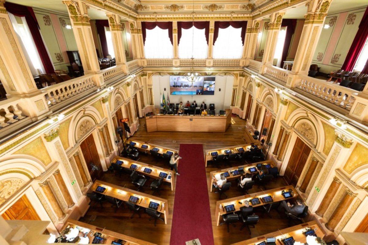 Vereadores do PDT deixam oposição na Câmara de Curitiba; Veja no RIC Notícias Opinião